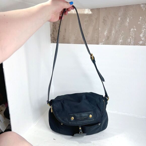 Marc by Marc Jacobs Natasha Black Nylon Crossbody Bag Leather Purse - Picture 2 of 12